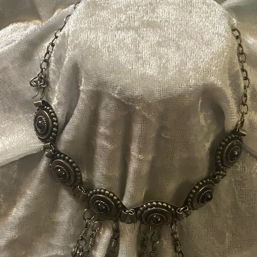 Vintage Chocker Necklace Southwest Style Silver-tone with Black Stone Center - Picture 1 of 9